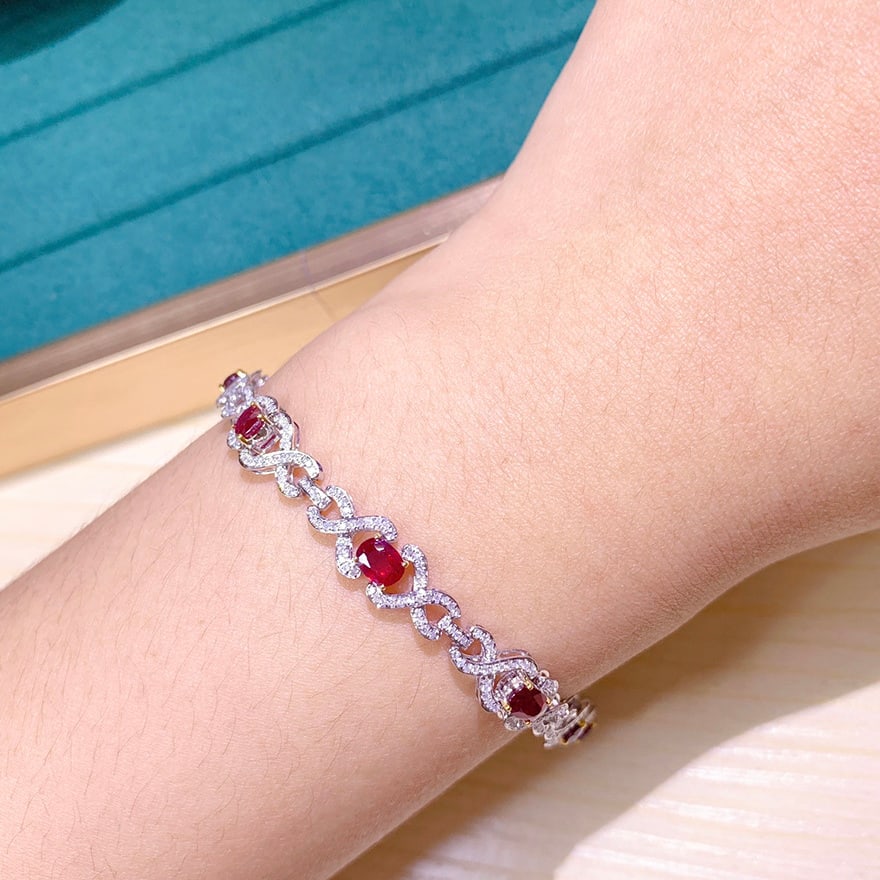 14k Gold 4.29 Ctw Natural Ruby & Diamond Bracelet - 5