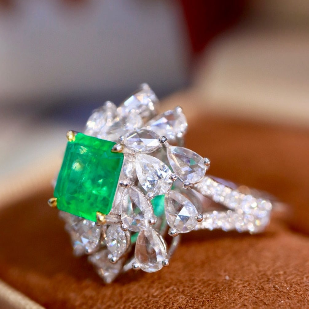14k Gold 3.01 Ctw Natural Emerald & Diamond Ring - 2