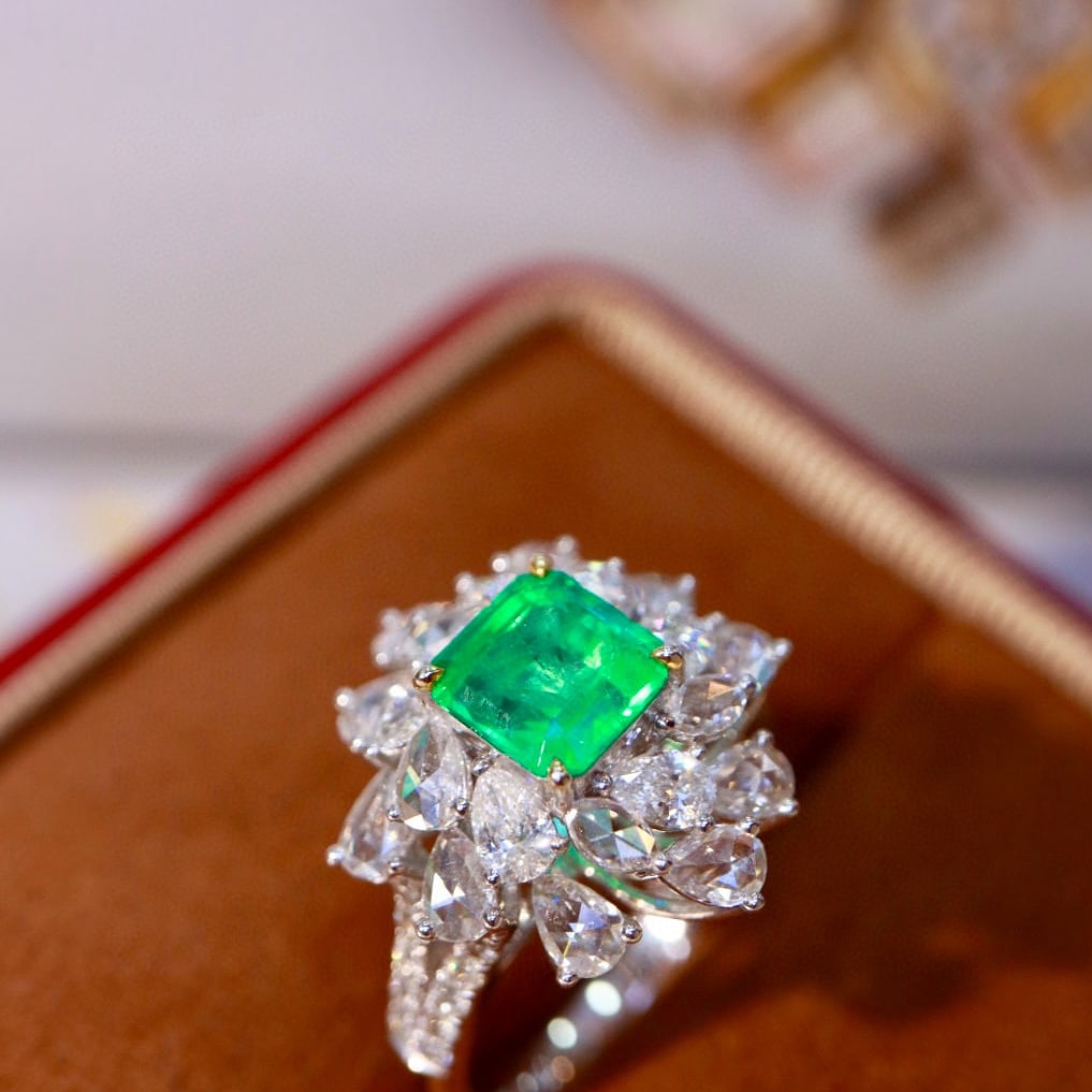 14k Gold 3.01 Ctw Natural Emerald & Diamond Ring - 4