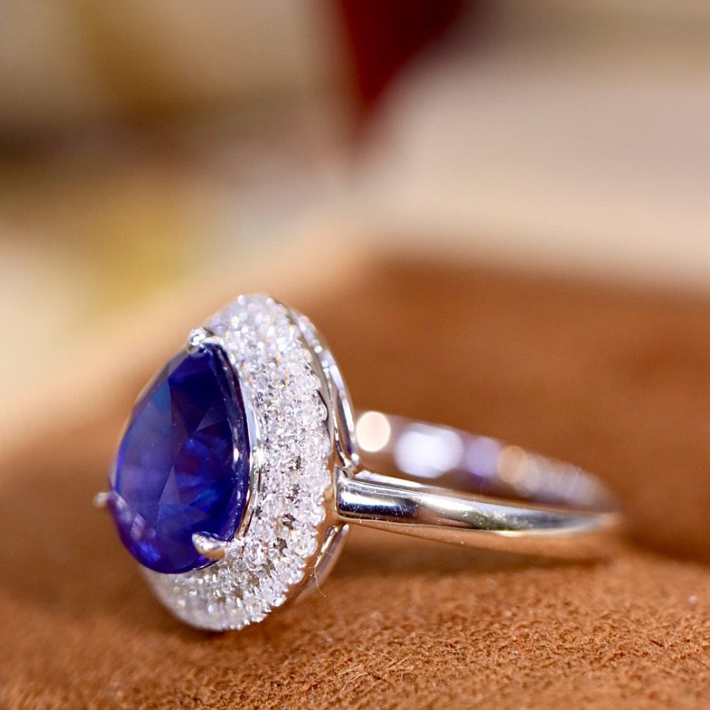 14k Gold 3.15 Ctw Natural Sapphire & Diamond Ring - 2