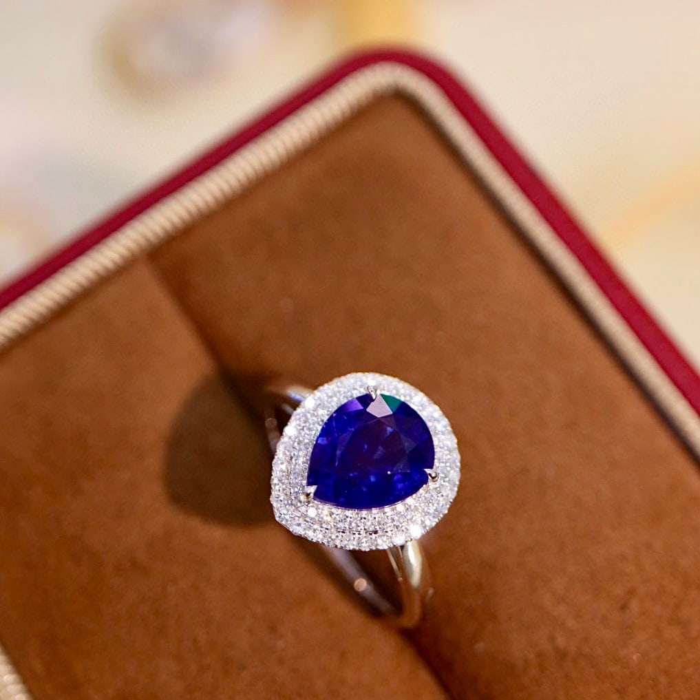 14k Gold 3.15 Ctw Natural Sapphire & Diamond Ring - 4