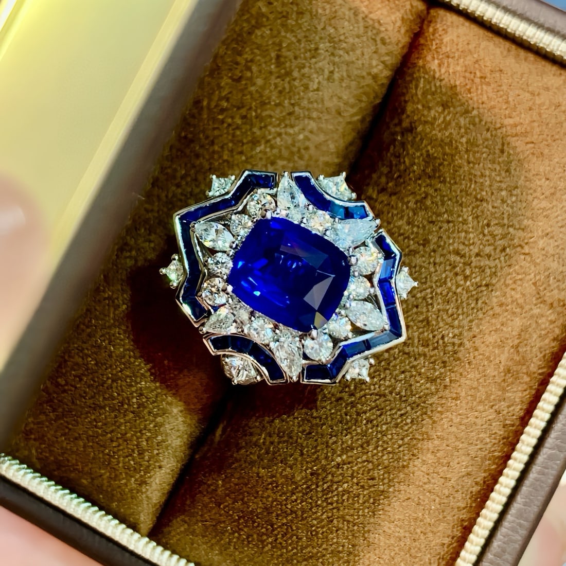 14k Gold 4.25 Ctw Natural Sapphire & Diamond Ring - 5