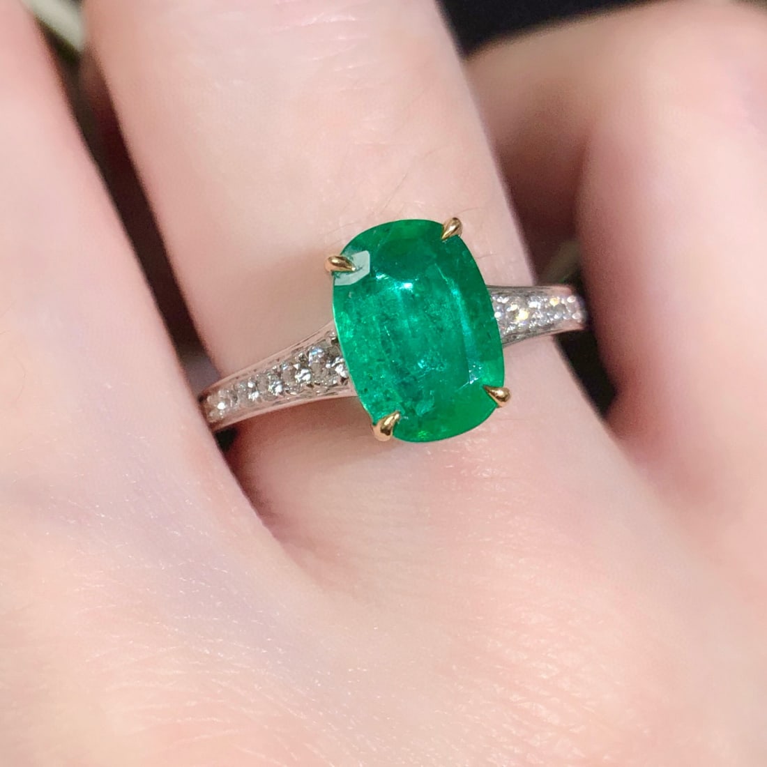 14k Gold 2.24 Ctw Natural Emerald & Diamond Ring - 6