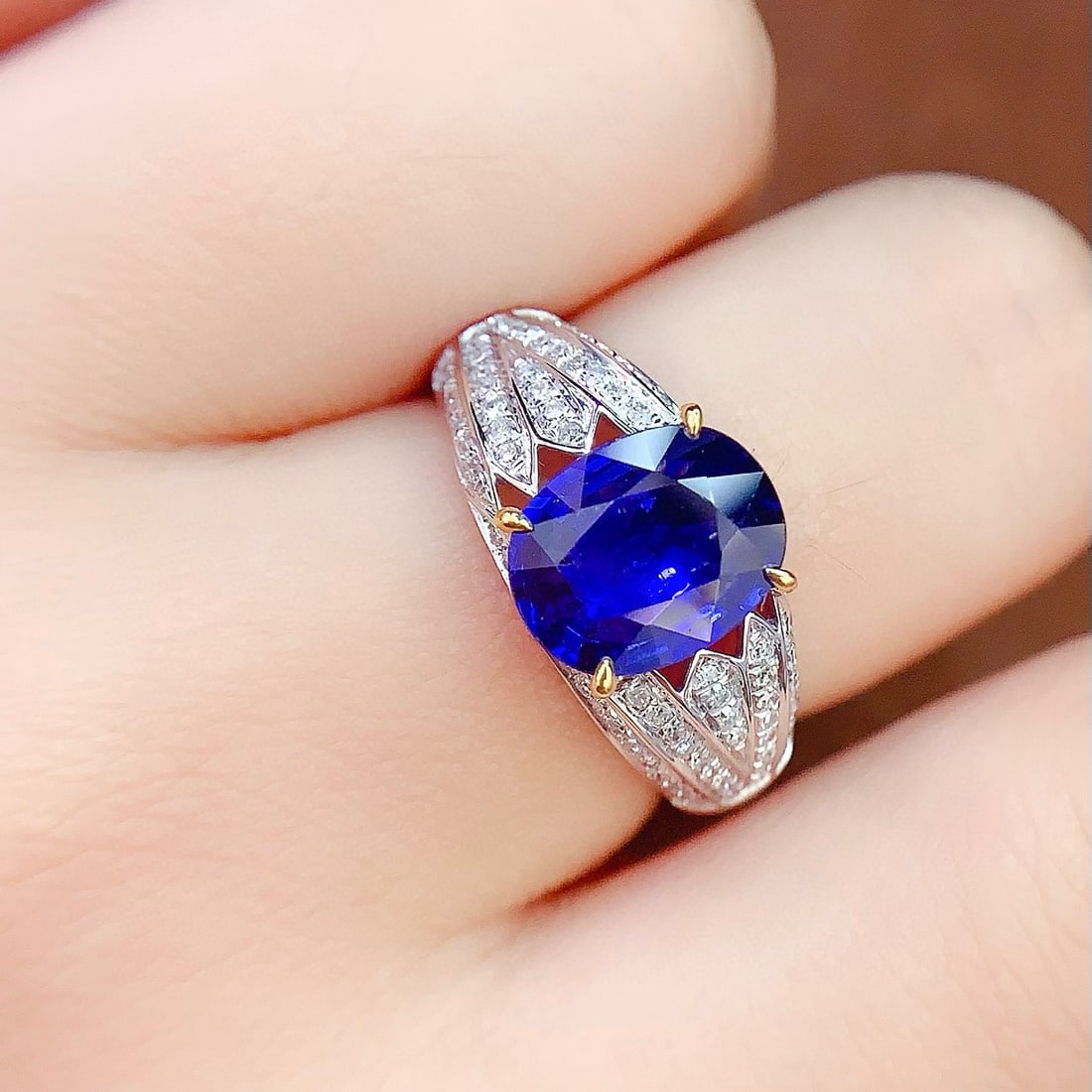 14k Gold 2.45 Ct Natural Sapphire & Diamond Ring - 4