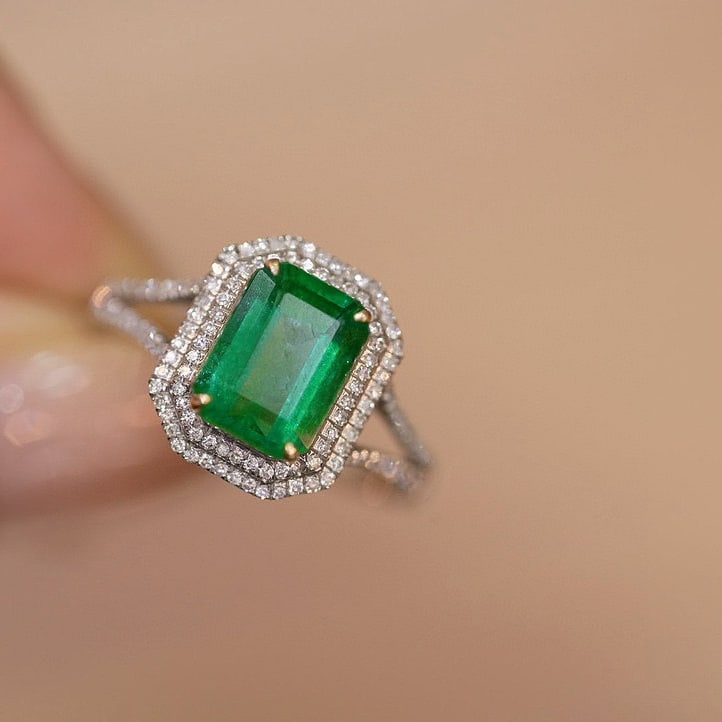 14k Gold 1.75 Ct Natural Emerald & Diamond Ring - 4