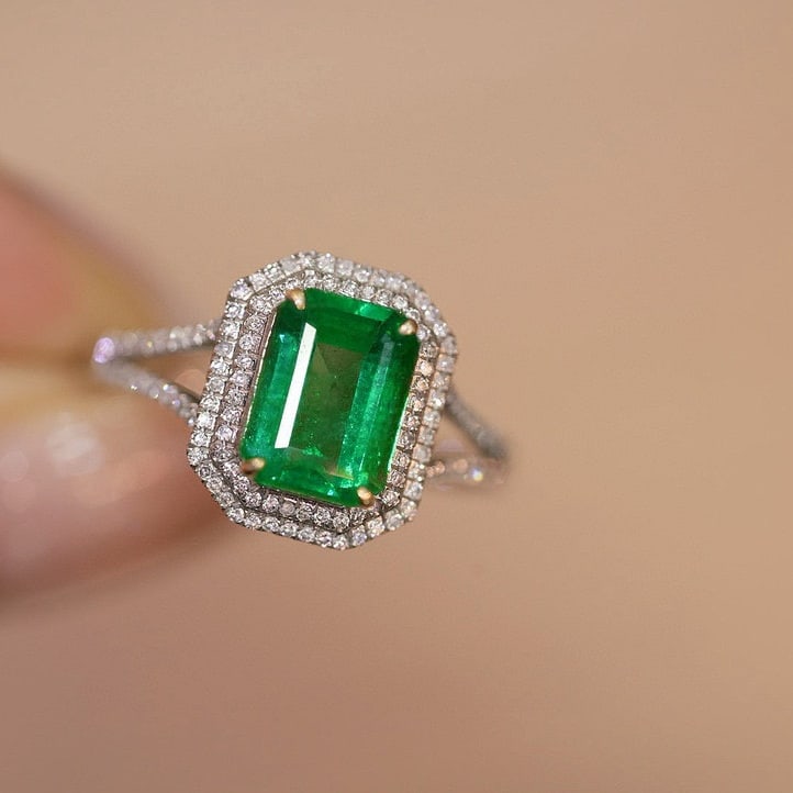 14k Gold 1.75 Ct Natural Emerald & Diamond Ring - 5