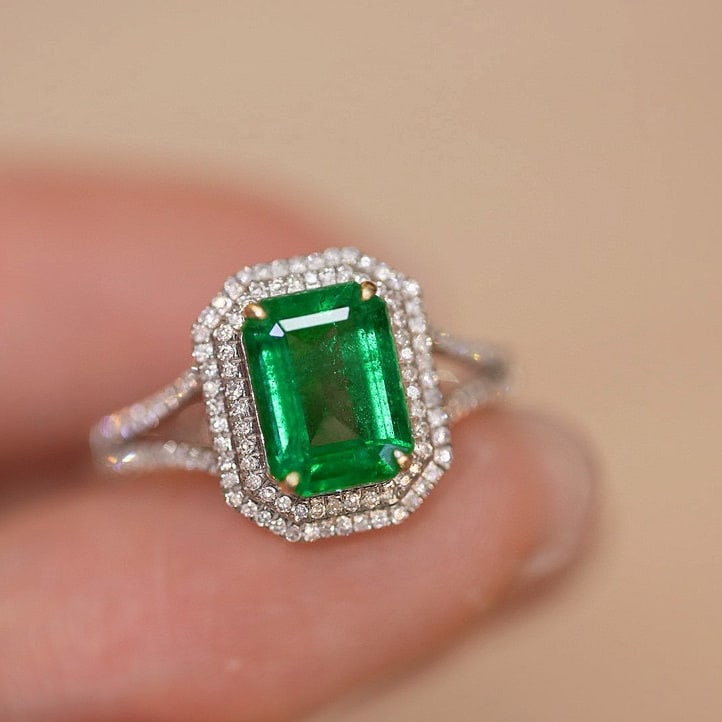 14k Gold 1.75 Ct Natural Emerald & Diamond Ring - 7