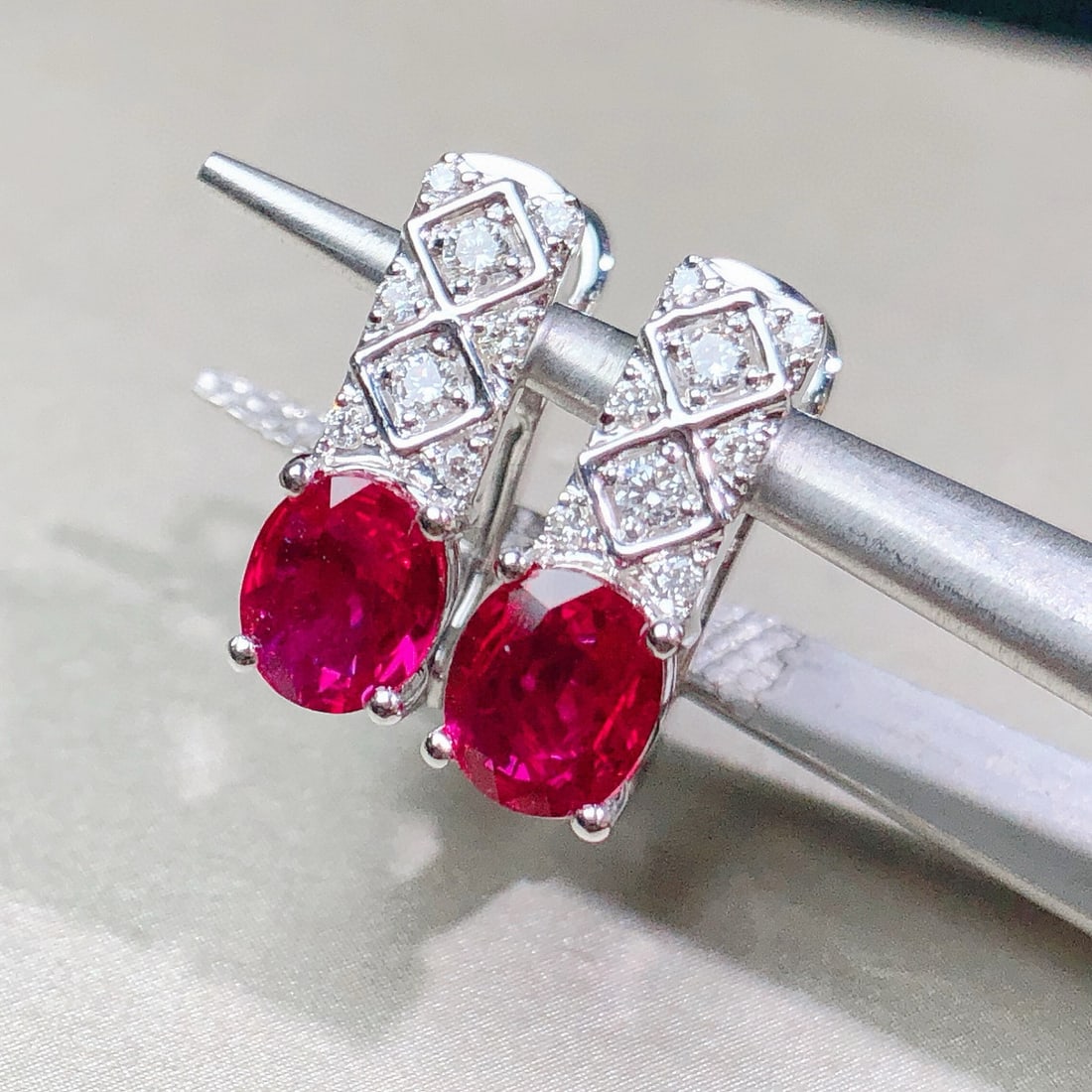 14k Gold 1.54 Ctw Natural Ruby & Diamond Earrings - 4
