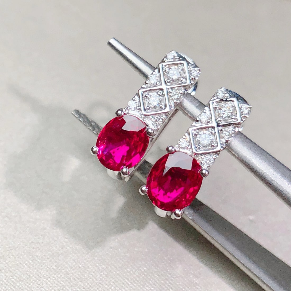 14k Gold 1.54 Ctw Natural Ruby & Diamond Earrings - 5