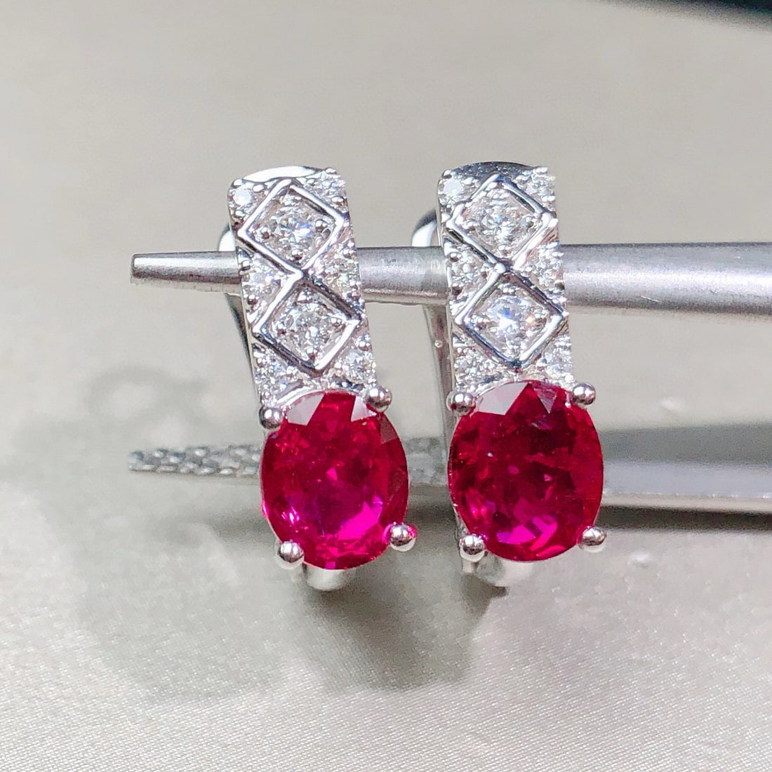 14k Gold 1.54 Ctw Natural Ruby & Diamond Earrings - 7