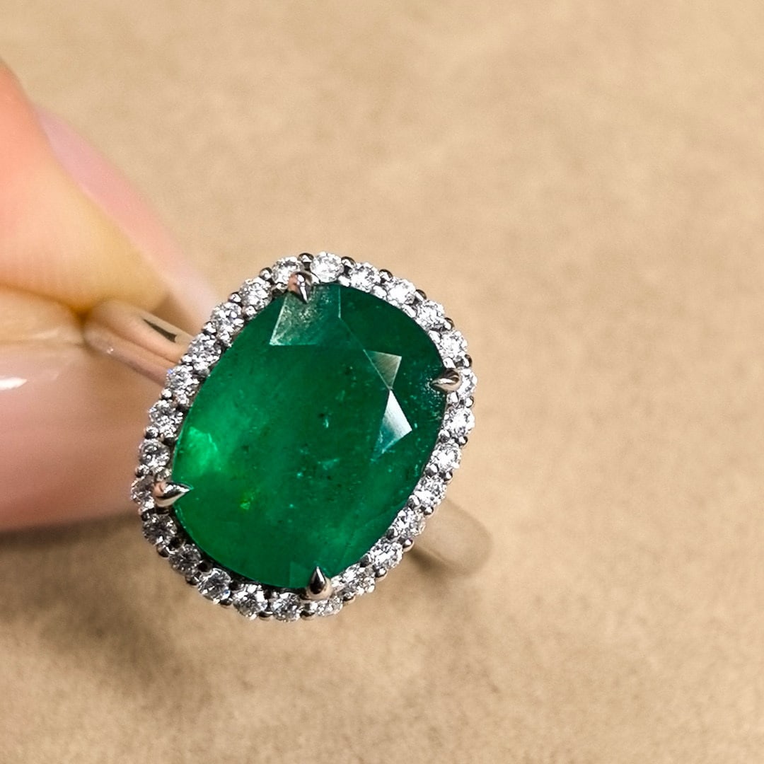 14k Gold 3.64 Ctw Natural Emerald & Diamond Ring: Ref:230977158 // gold content:14k gold // ring size:7. 25us // // main gemstone:emerald // shape:cushion // carat weight:3. 36ct // color:green // treatment:natural // // adjacent gemstone 2 :
