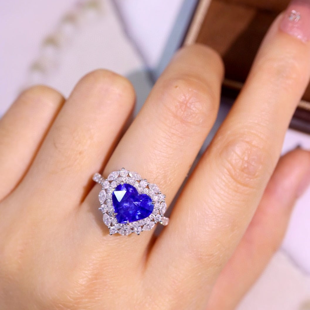 14k Gold 3.86 Ctw Natural Sapphire & Diamond Ring - 5