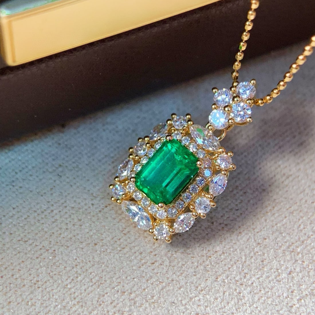 14k Gold 1.27 Ctw Natural Emerald & Diamond Pendant( Without Chain ) - 2