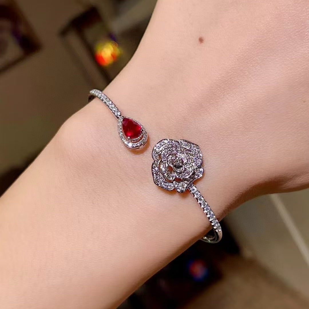 14k Gold 2.05 Ctw Natural Ruby & Diamond Bangle - 4