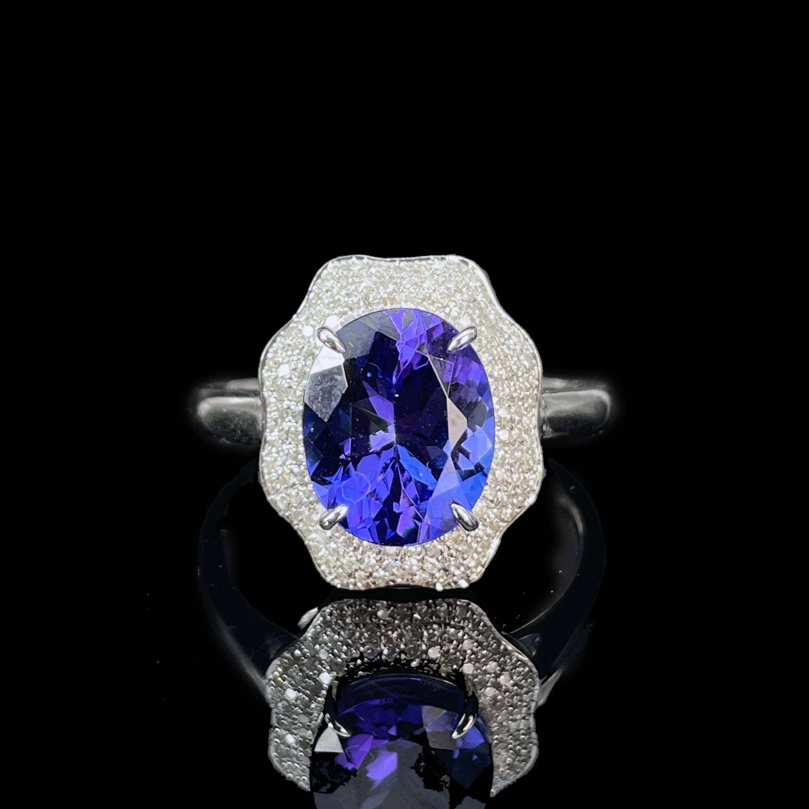 14k Gold 3.42 Ctw Natural Tanzanite & Diamond Ring - 2
