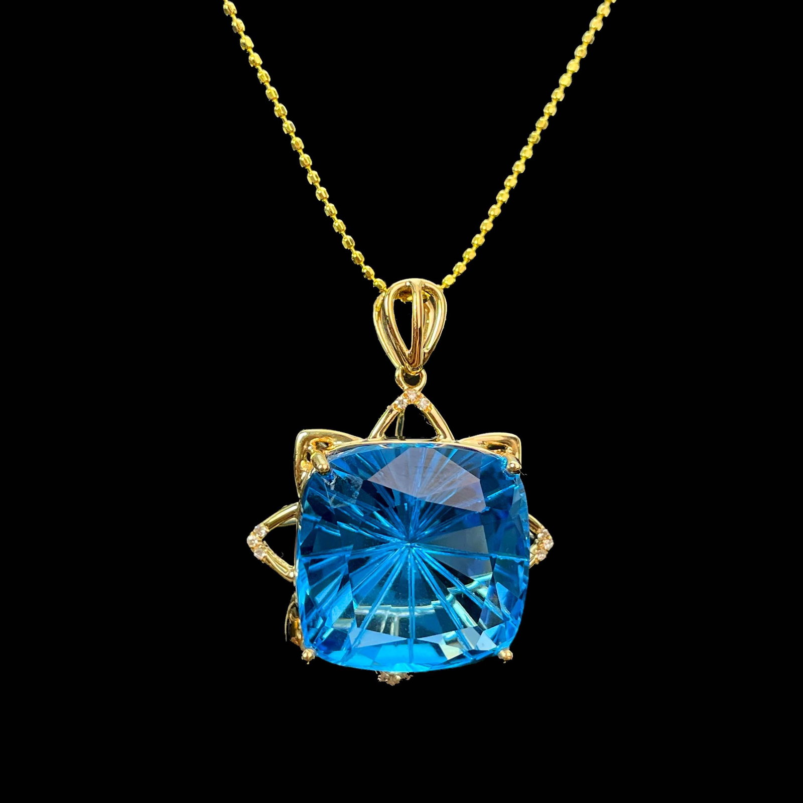 14k Gold 21.26 Ct Natural Topaz & Diamond Pendant( Without Chain ) - 2