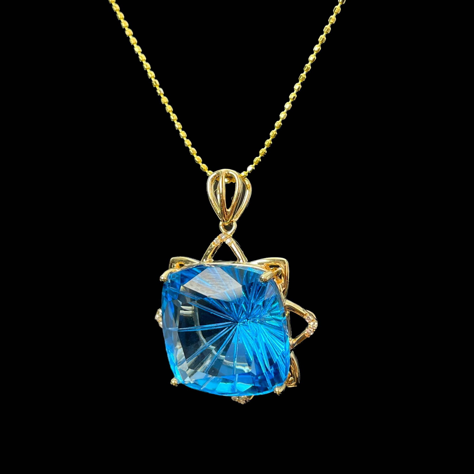 14k Gold 21.26 Ct Natural Topaz & Diamond Pendant( Without Chain ) - 3