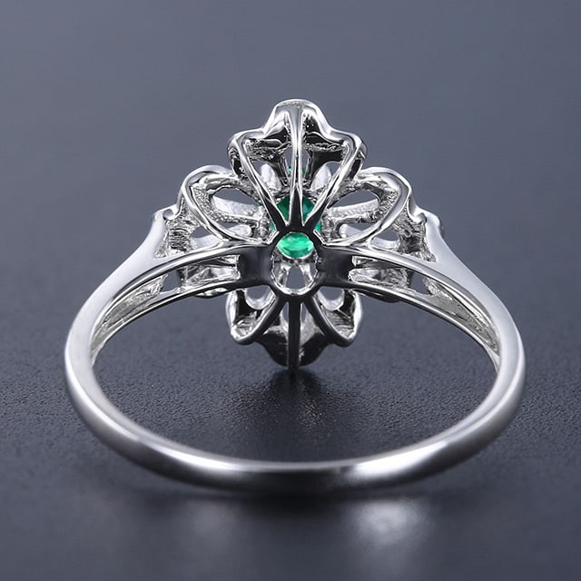 14k Gold 0.28 Ctw Vivid Green Natural Emerald & Diamond Ring - 4