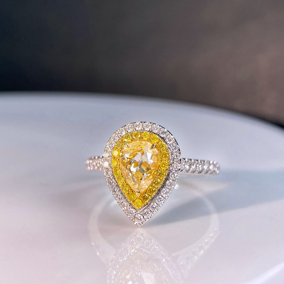 14k Gold 1.40 Ctw Natural Yellow Diamond & Diamond Ring - 2