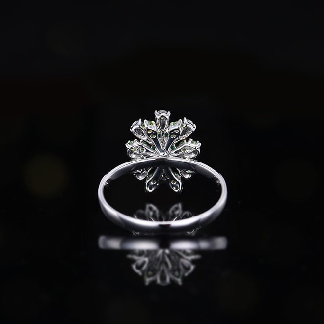14k Gold 0.57 Ctw Vivid Green Natural Emerald & Diamond Ring - 5