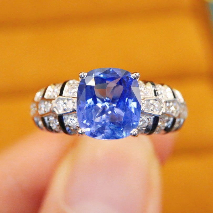14k Gold 2.45 Ctw Natural Sapphire & Diamond Ring: Ref:230978103 // gold content:14k gold // ring size:7. 25us // // main gemstone:sapphire // shape:cushion // carat weight:2. 08ct // color:cornflower blue // treatment:natural // // adjacent gemstone