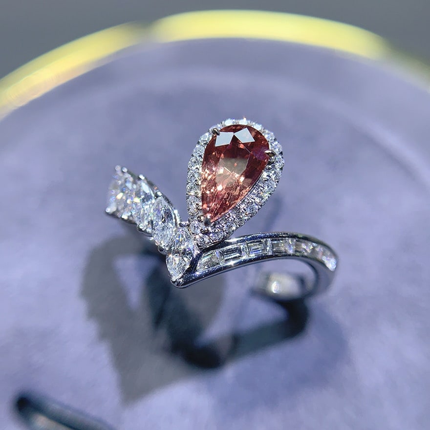 14k Gold 1.55 Ctw Natural Padparadscha Sapphire & Diamond Ring - 3