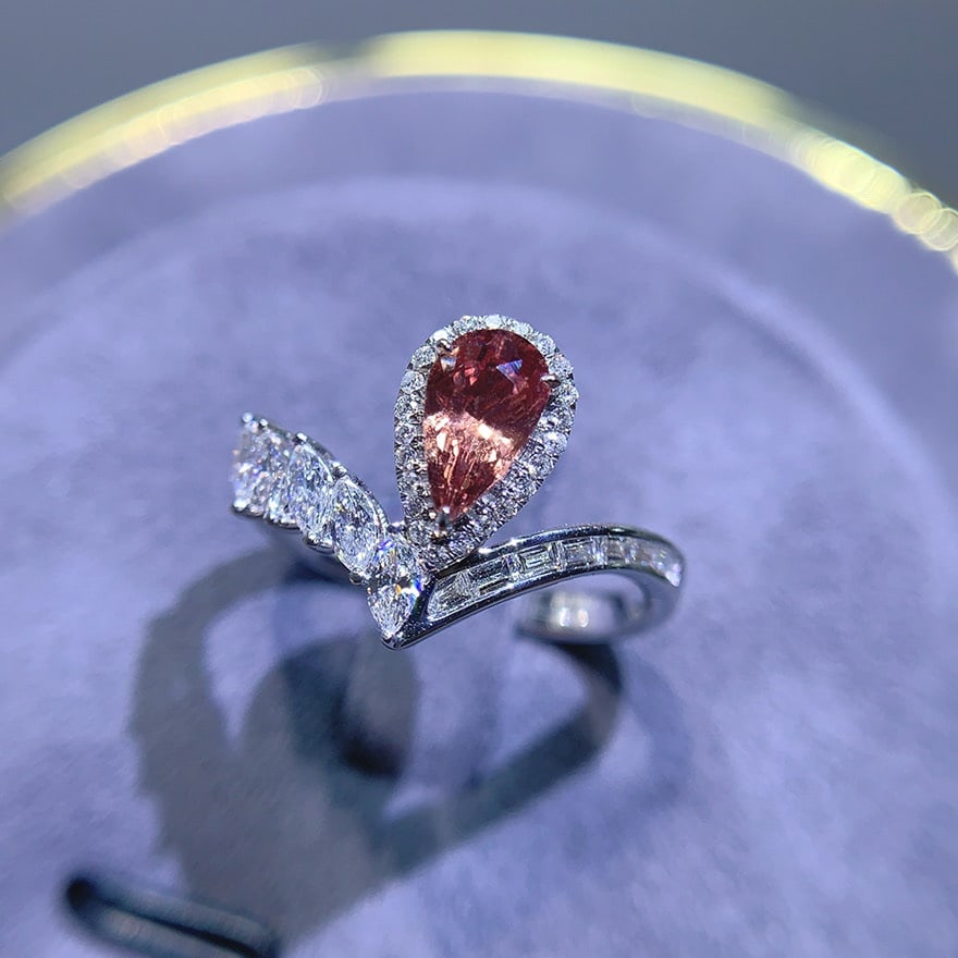 14k Gold 1.55 Ctw Natural Padparadscha Sapphire & Diamond Ring - 4