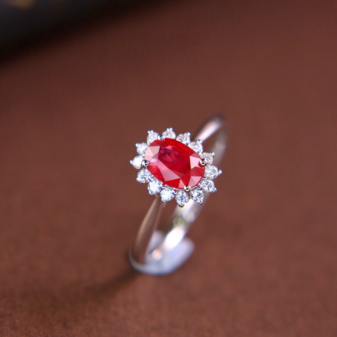 14k Gold 1.26 Ctw Natural Ruby & Diamond Ring: Ref:230978155 // gold content:14k gold // ring size:7. 25us // // main gemstone:ruby // shape:oval // carat weight:1. 05ct // color:pigeonblood red // treatment:natural // // adjacent gemstone 2 :