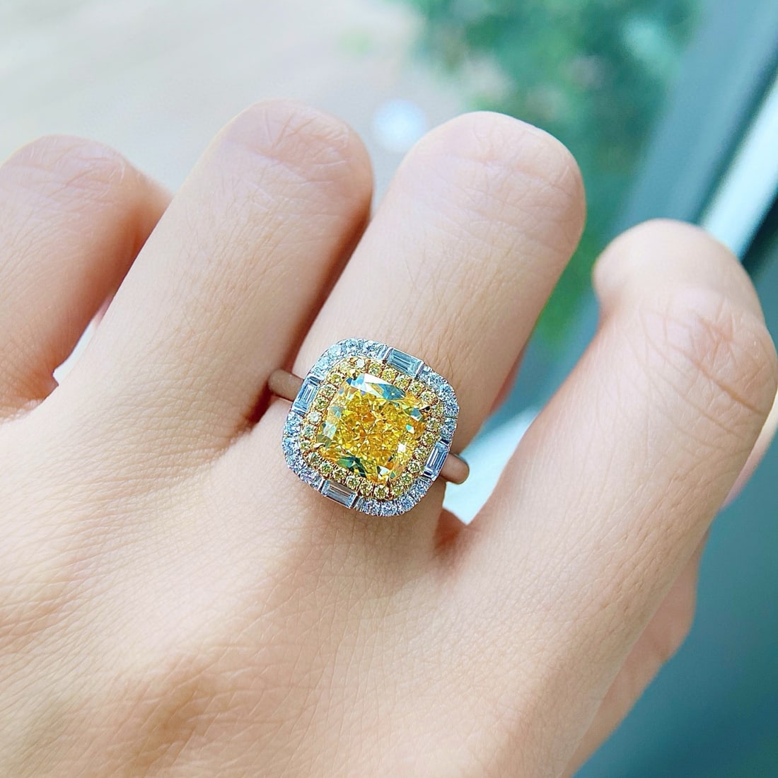 14k Gold 3.65 Ctw Natural Yellow Diamond & Diamond Ring - 2