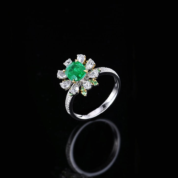 14k Gold 1.29 Ctw Vivid Green Natural Emerald & Diamond Ring - 4