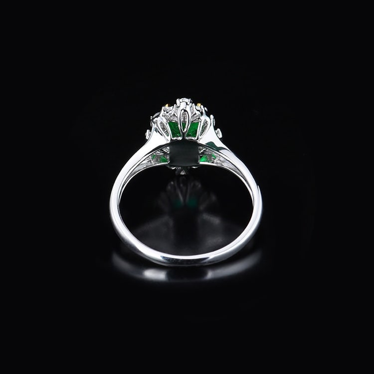 14k Gold 1.25 Ctw Vivid Green Natural Emerald & Diamond Ring - 3