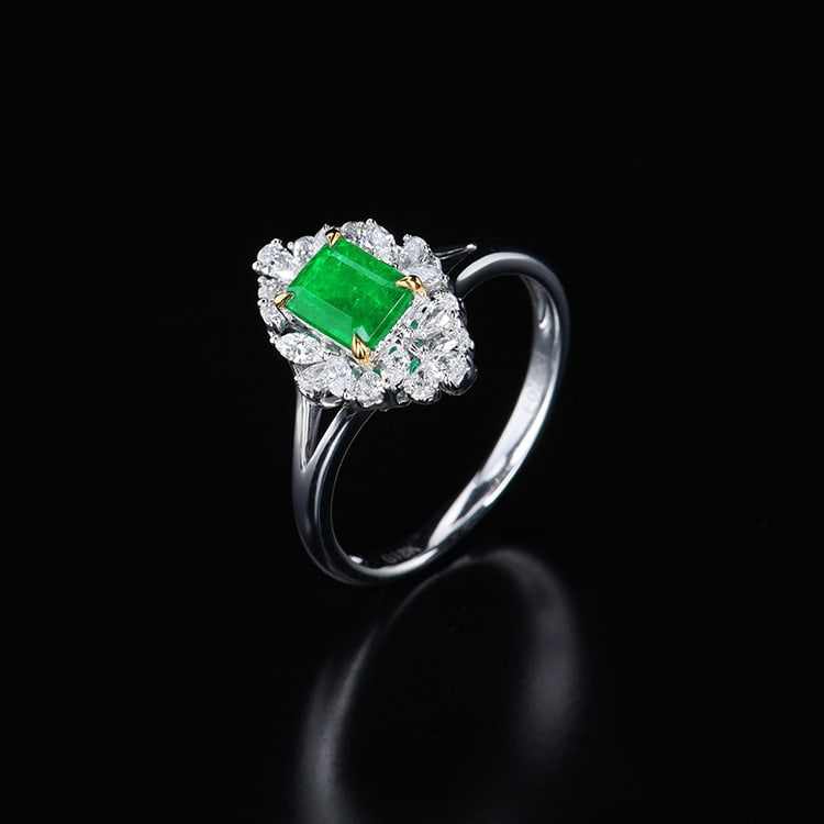 14k Gold 1.25 Ctw Vivid Green Natural Emerald & Diamond Ring - 4