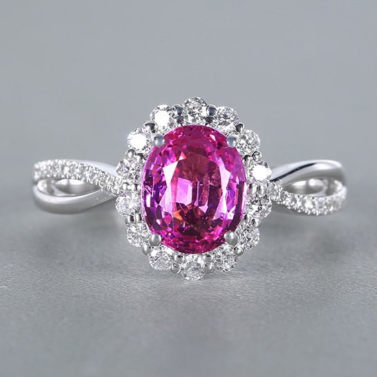 14k Gold 2.39 Ctw Natural Padparadscha Sapphire & Diamond Ring: Ref:230978261 // gold content:14k gold // ring size:7. 25us // // main gemstone:padparadscha sapphire // shape:oval // carat weight:2. 05ct // color:orangish pink // treatment:natural // // adjacent g