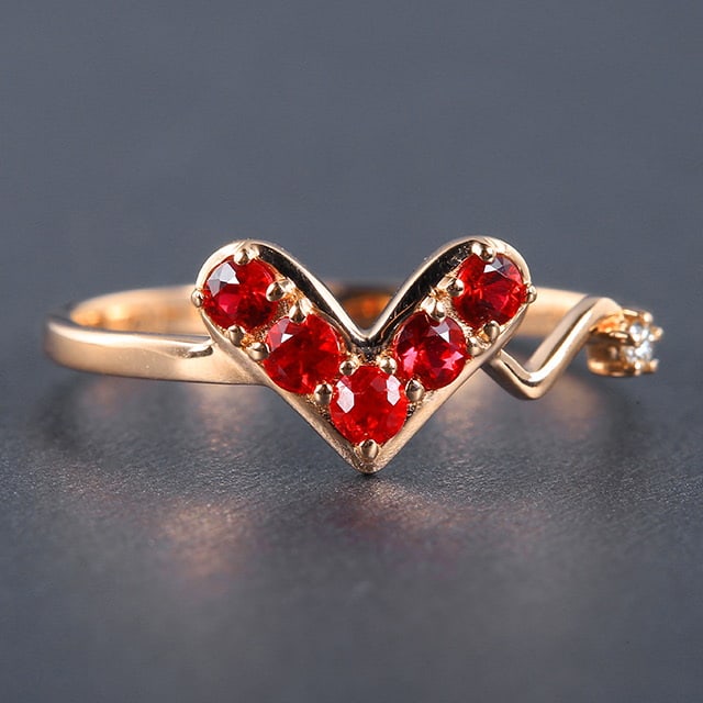 14k Gold 0.32 Ctw Natural Ruby & Diamond Ring: Ref:230978310 // gold content:14k gold // ring size:7. 25us // // main gemstone:ruby // shape:round // carat weight:0. 3ct // color:red // treatment:natural // cut grade:g // // adjacent gemstone 2 :