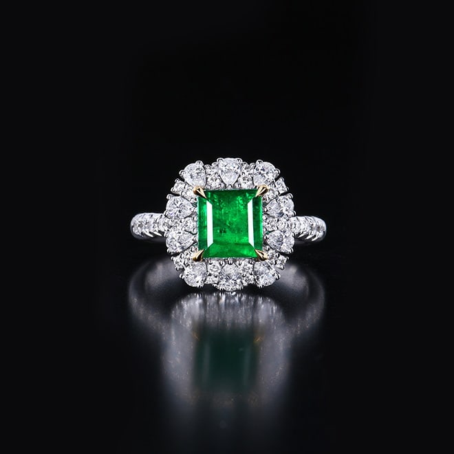 14k Gold 2.71 Ctw Vivid Green Natural Emerald & Diamond Ring/pendant( Without Chain ): Ref:230978323 // gold content:14k gold // ring size:7. 25us // // main gemstone:emerald // shape:octagonal // carat weight:1. 43ct // color:vivid green // treatment:natural // // adjacent gemstone 2