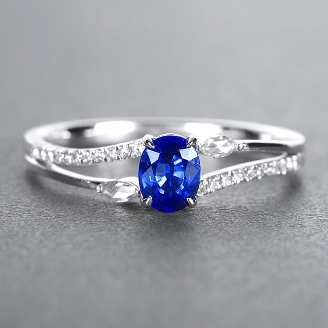 14k Gold 0.68 Ctw Natural Sapphire & Diamond Ring (1 of 5)