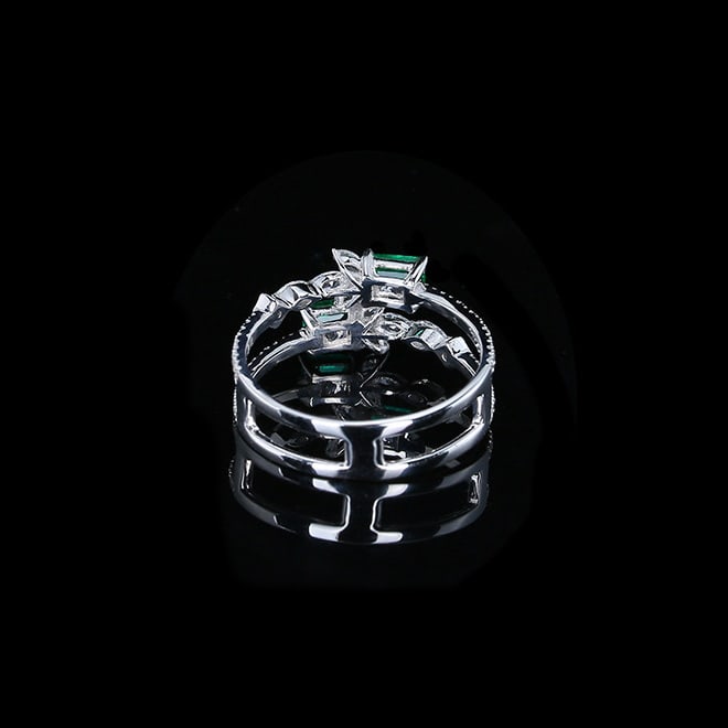 14k Gold 0.44 Ctw Vivid Green Natural Emerald & Diamond Ring - 4
