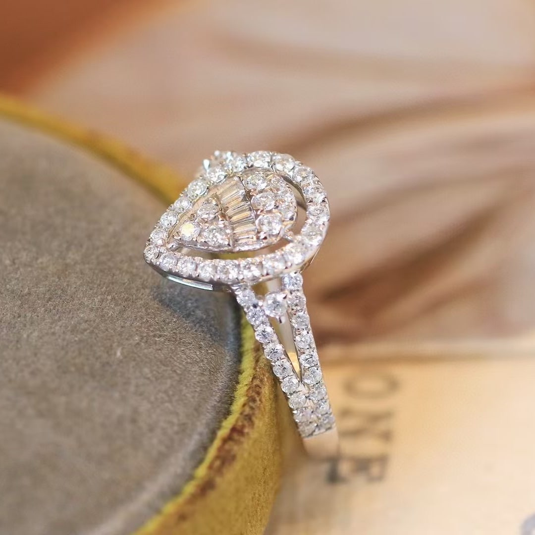 14k Gold 0.6 Ct Natural H Diamond Ring - 4