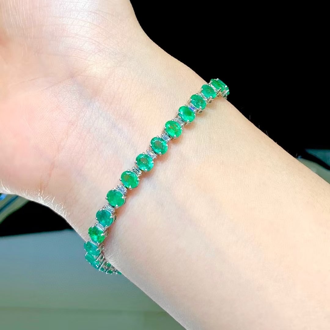 14k Gold 9.15 Ctw Natural Emerald & Diamond Bracelet - 5