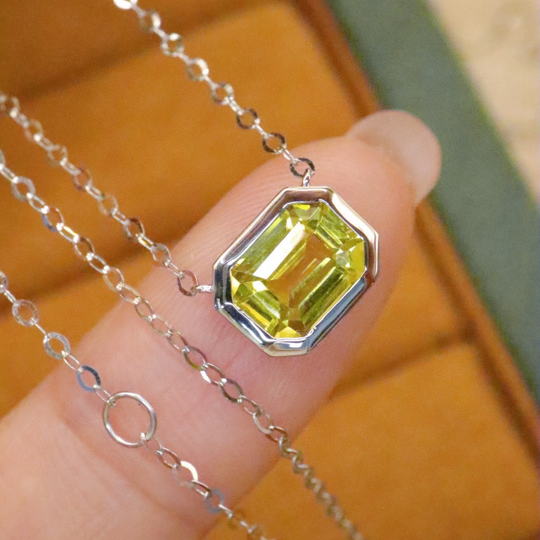 14k Gold 1.49 Ct Natural Chrysoberyl Necklace - 3