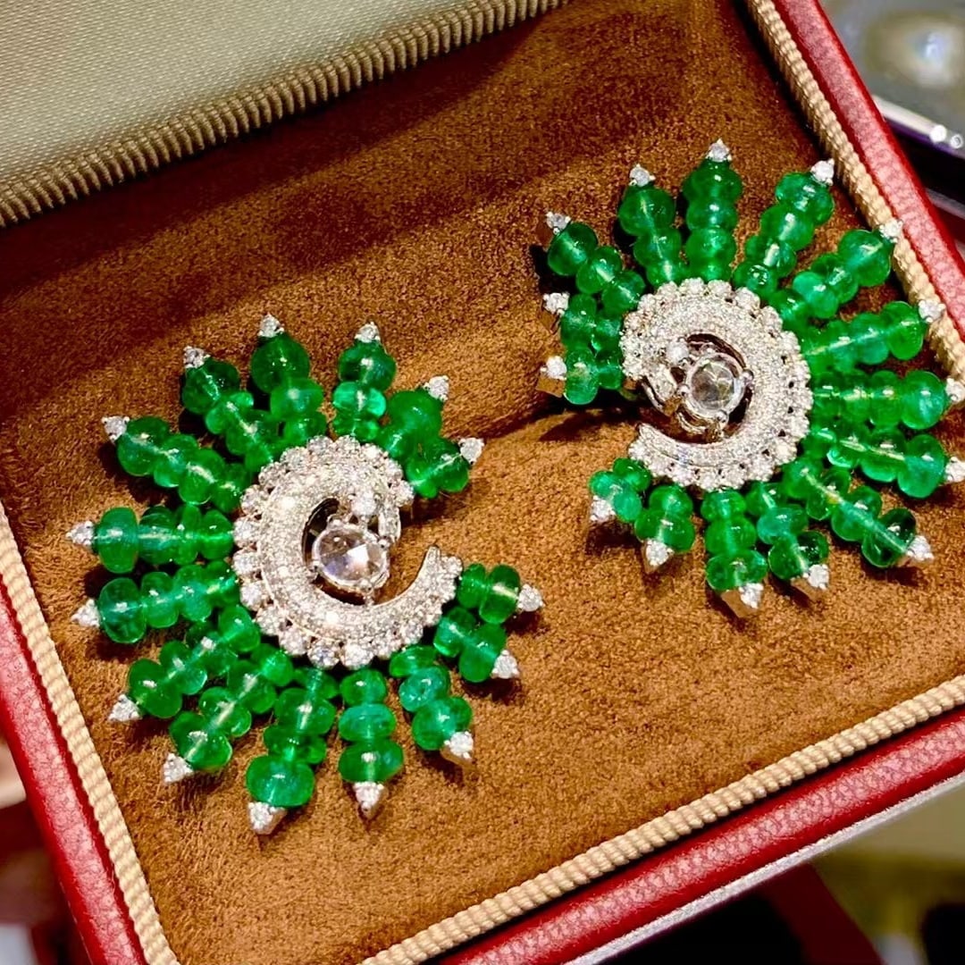 14k Gold 22.65 Ct Vivid Green Natural Emerald & Diamond Earrings - 2