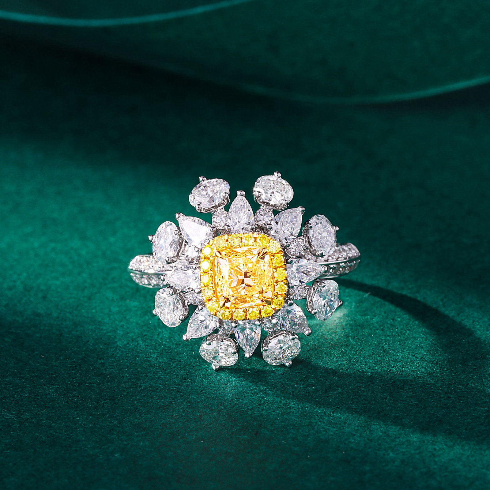 14k Gold 2.80 Ctw Natural Yellow Diamond & Diamond Ring: Ref:230983001 // gold content:14k gold // ring size:7. 25us // // main gemstone:yellow diamond // shape:cushion // carat weight:1. 00ct // color:yellow // treatment:natural // // adjacent gemstone 2