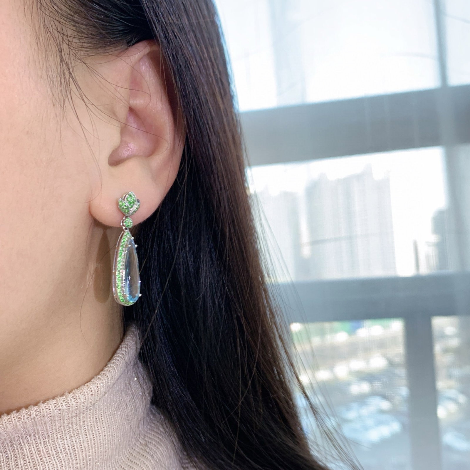 14k Gold 5.95 Ct Natural Aquamarine & Tsavorite Earrings - 3