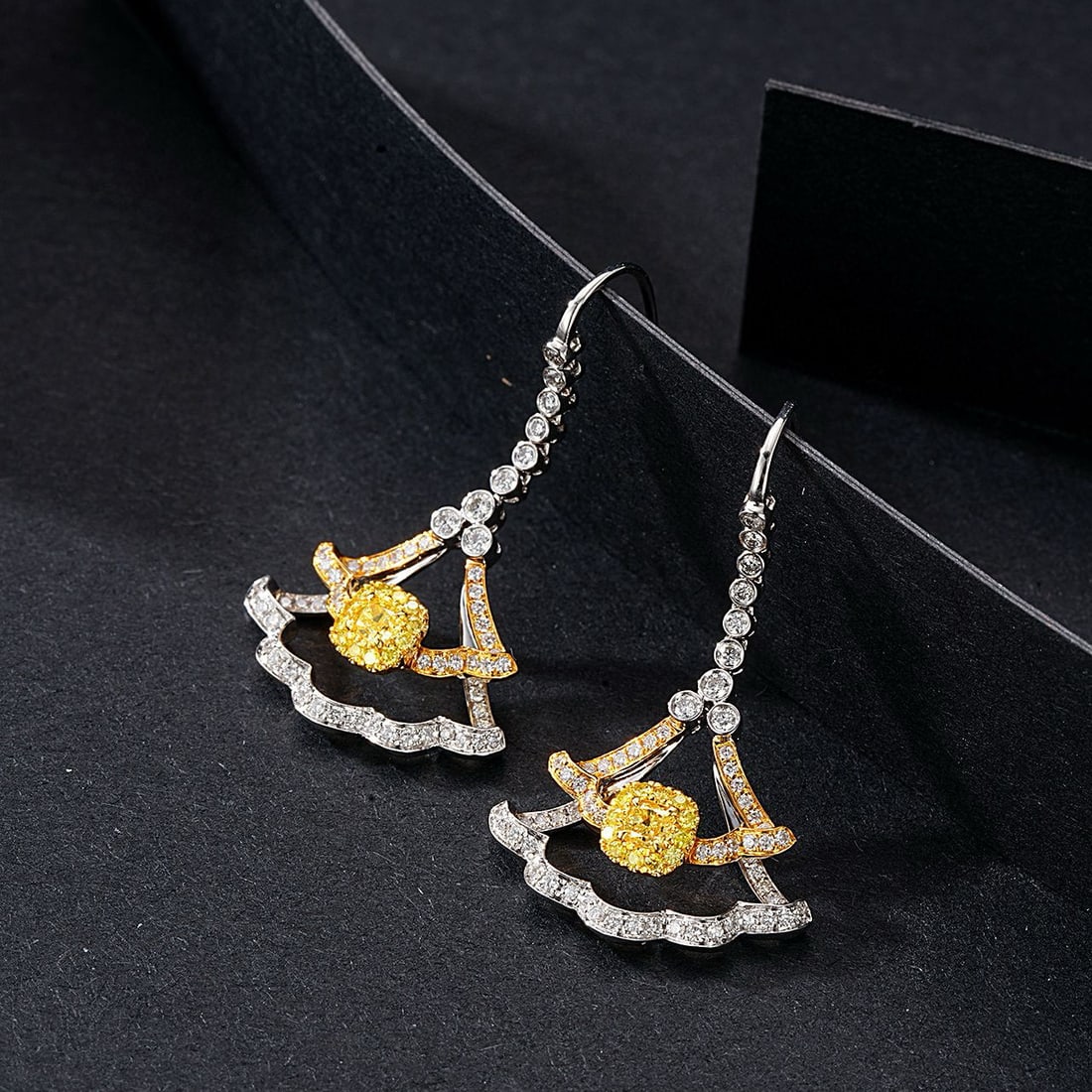 14k Gold 0.89 Ctw Natural Yellow Diamond & Diamond Earrings: Ref:230983016 // gold content:14k gold // main gemstone:yellow diamond // shape:cushion // carat weight:0. 23ct // color:yellow // treatment:natural // // adjacent gemstone 2 : diamond // shape:round 
