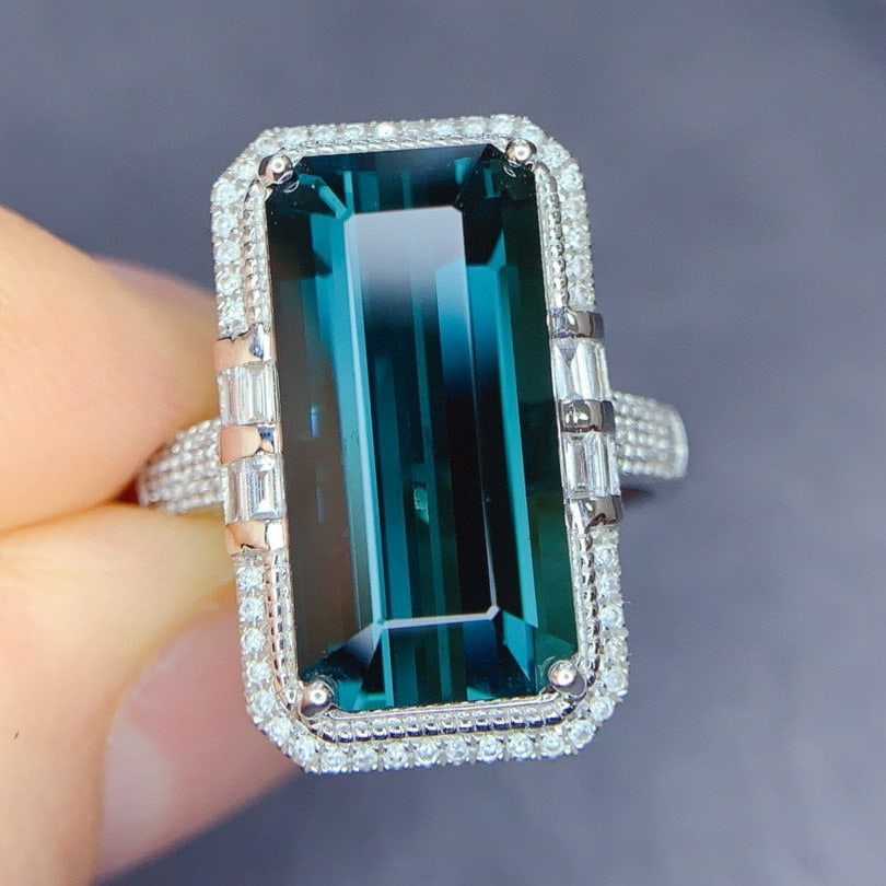 14k Gold 7.39 Ctw Natural Tourmaline & Diamond Ring: Ref:230983021 // gold content:14k gold // ring size:7. 25us // // main gemstone:tourmaline // shape:octagonal // carat weight:6. 93ct // color:blue // treatment:natural // // adjacent gemstone 2 :