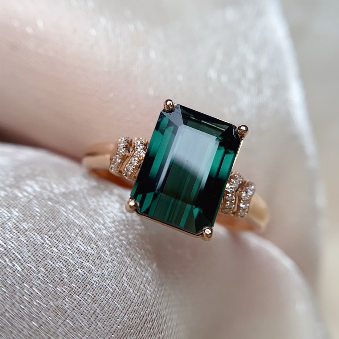 14k Gold 2.70 Ct Natural Tourmaline & Diamond Ring - 4
