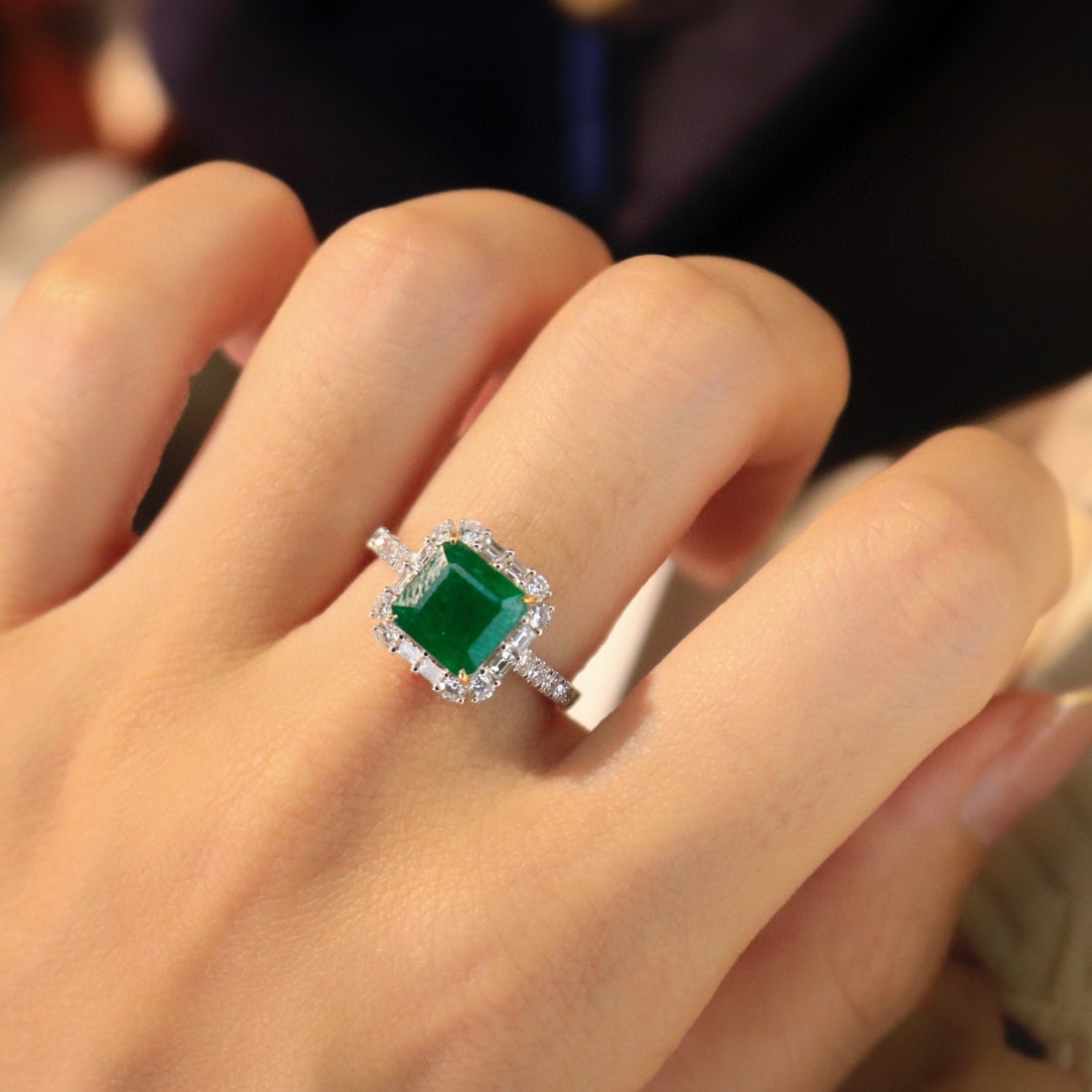 14k Gold 3.11 Ctw Vivid Green Natural Emerald & Diamond Ring - 4