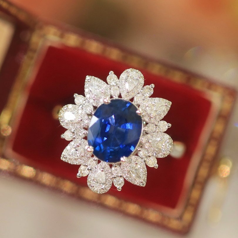 14k Gold 3.60 Ctw Natural Sapphire & Diamond Ring: Ref:230983041 // gold content:14k gold // ring size:7. 25us // // main gemstone:sapphire // shape:oval // carat weight:2. 90ct // color:royal blue // treatment:natural // // adjacent gemstone 2 : diam