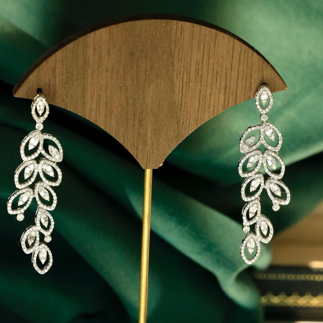 14k Gold 1.2 Ct Natural H Diamond Earrings - 3