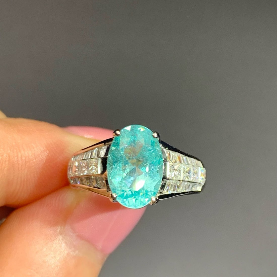 14k Gold 3.57 Ctw Natural Paraiba Tourmaline & Diamond Ring - 4